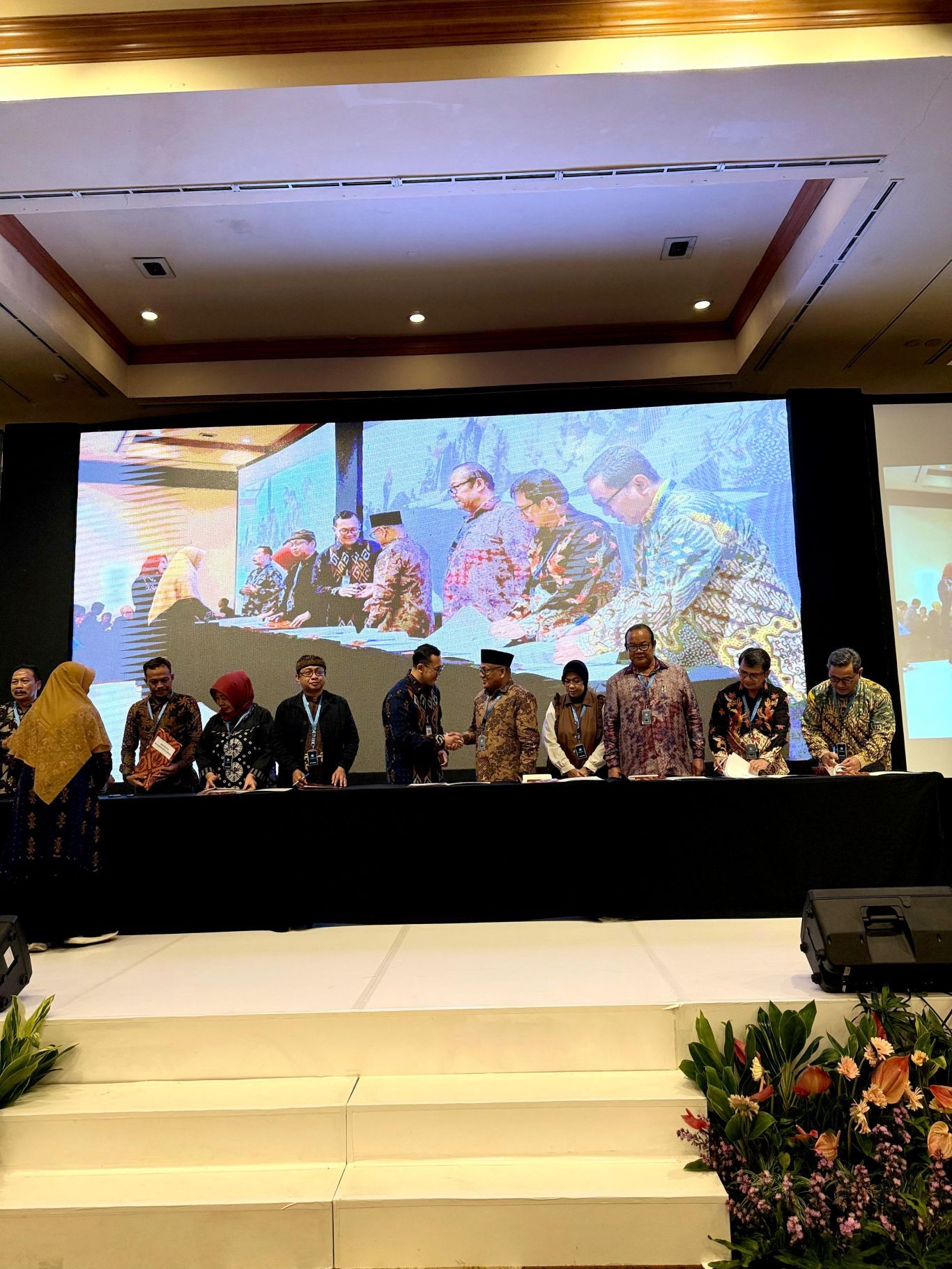 WhatsApp-Image-2025-08-27-at-22.21.22